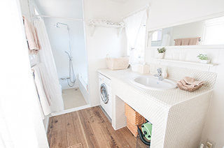 犬と泊まれるコテージのバスルーム